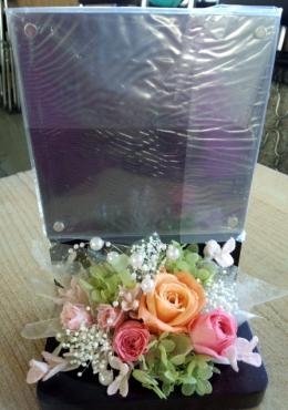 プリ・フォトスタンドできました！＆新色のバラ入荷！｜「花一」　（島根県益田市の花キューピット加盟店 花屋）のブログ